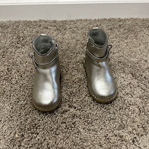 Gap silver boots 6c